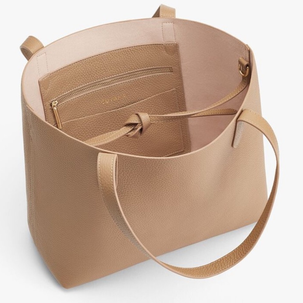 CUYANA Small Classic Structured Tote - Pebbled Leather - Picture 2 of 16